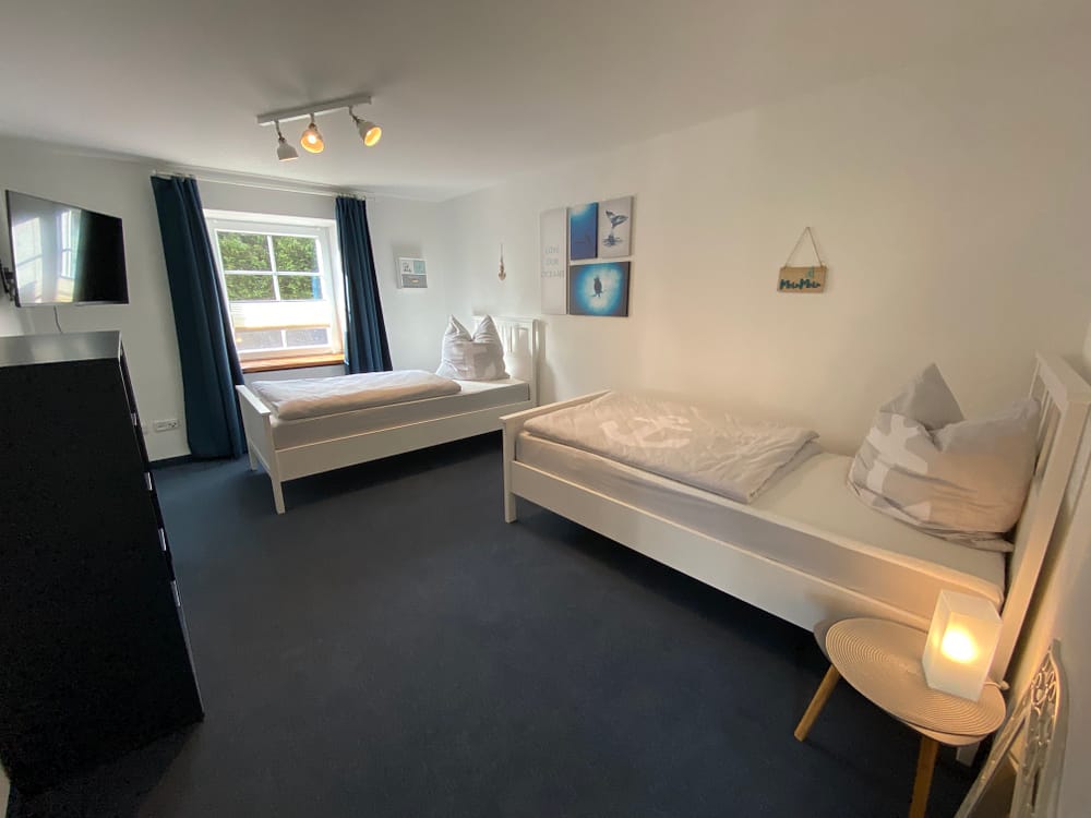 Schlafzimmer 2