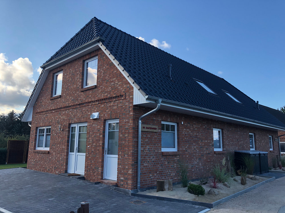 Haus mit Vorgarten