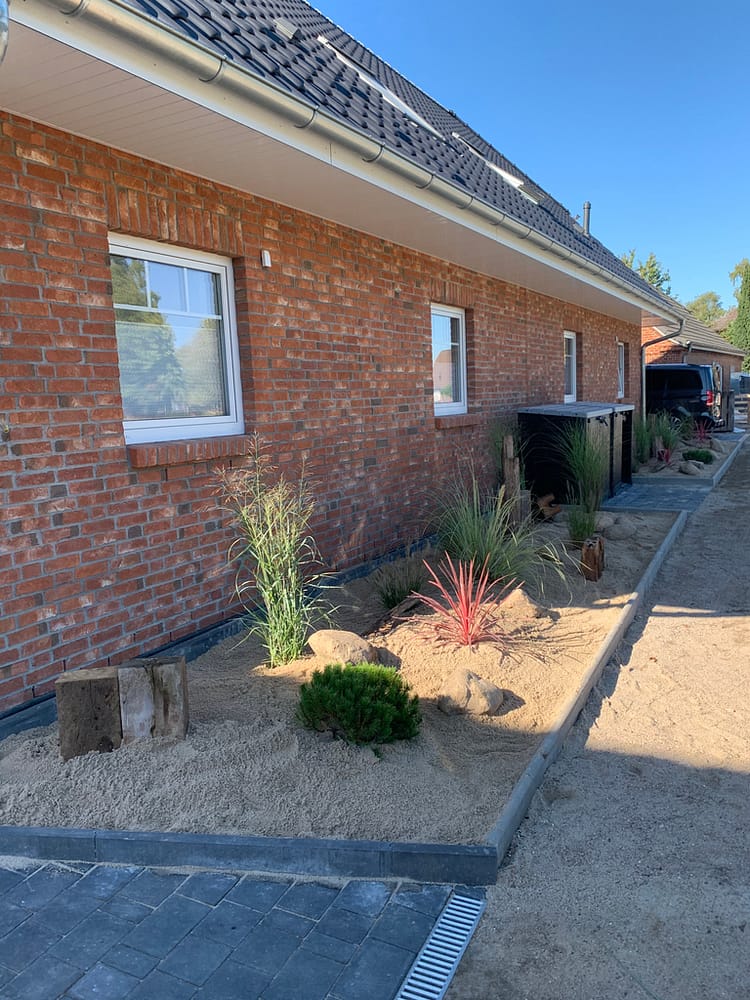 Vorgarten Backbord und Steuerbord